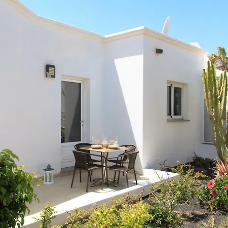Charco Del Palo Bungalows Holiday home *