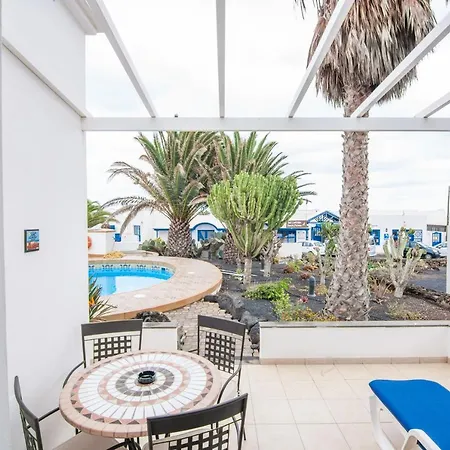 Charco del Palo Bungalows