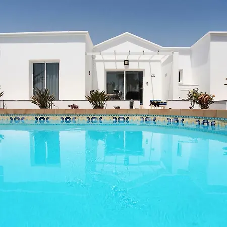 Дом отдыха Charco Del Palo Bungalows Чарко-дель-Пало